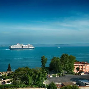 Hotel Mytra