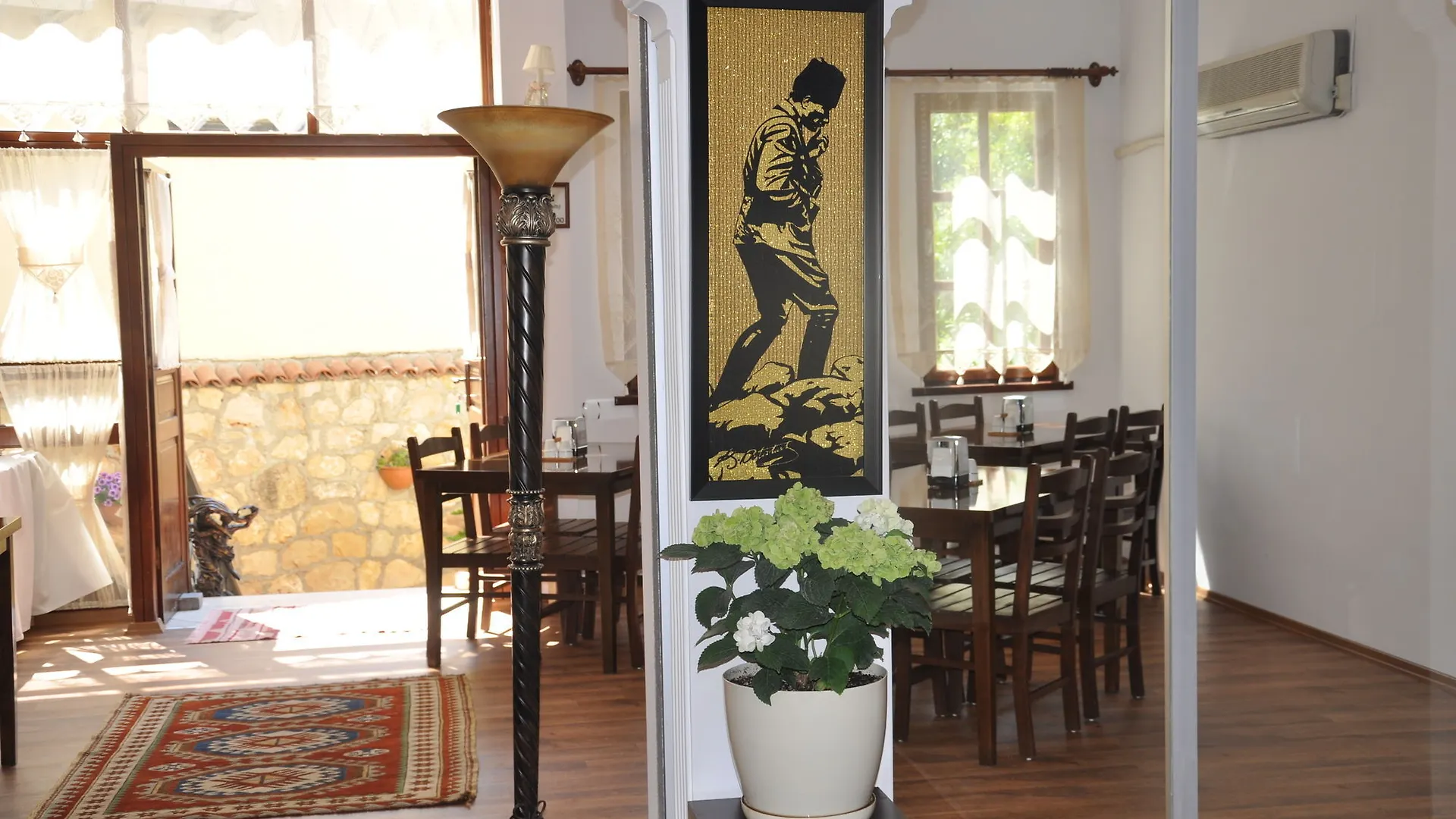 Kaleici Hotel Αττάλεια 3*,